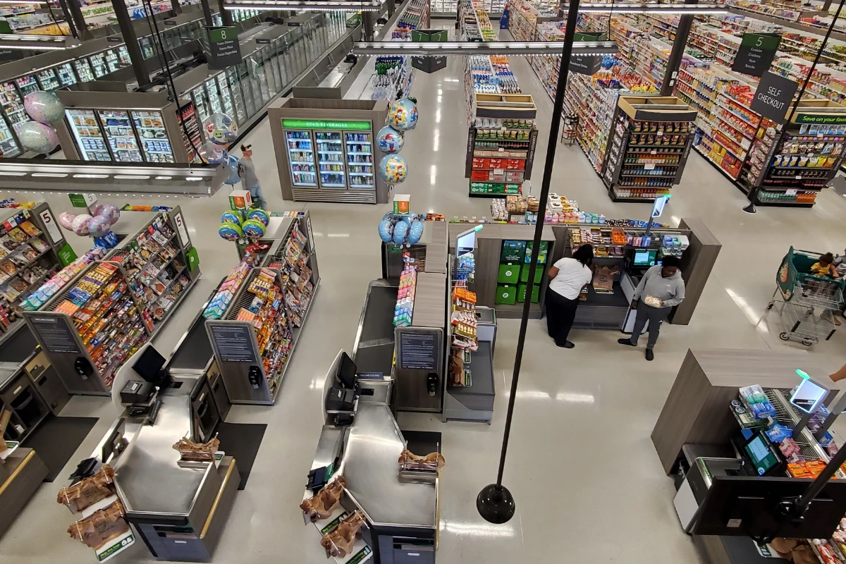 Retail store with self-checkout systems using white label AI software to optimize eCommerce operations, inventory management, and seamless checkout experiences